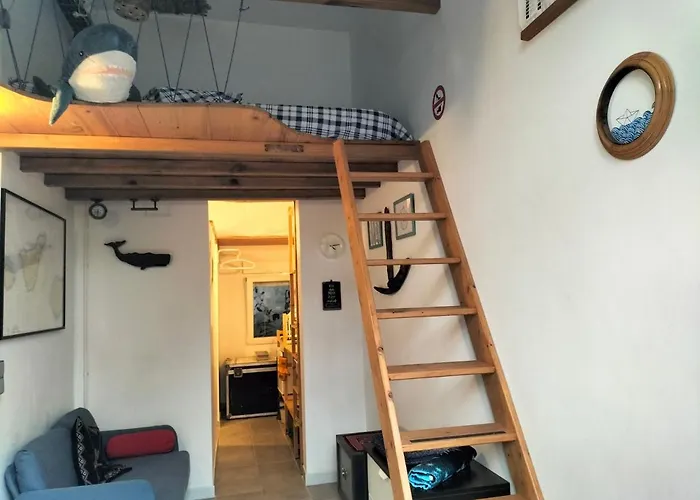 Camarote, La Casita Azul